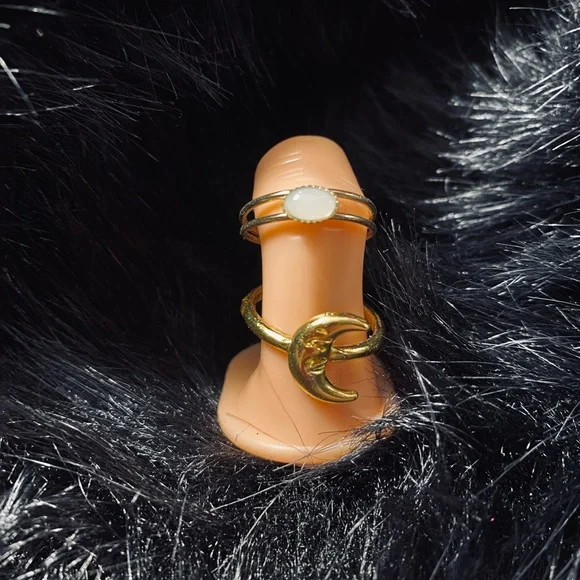 Gold Rings!! 🌙 - Picture 1 of 2